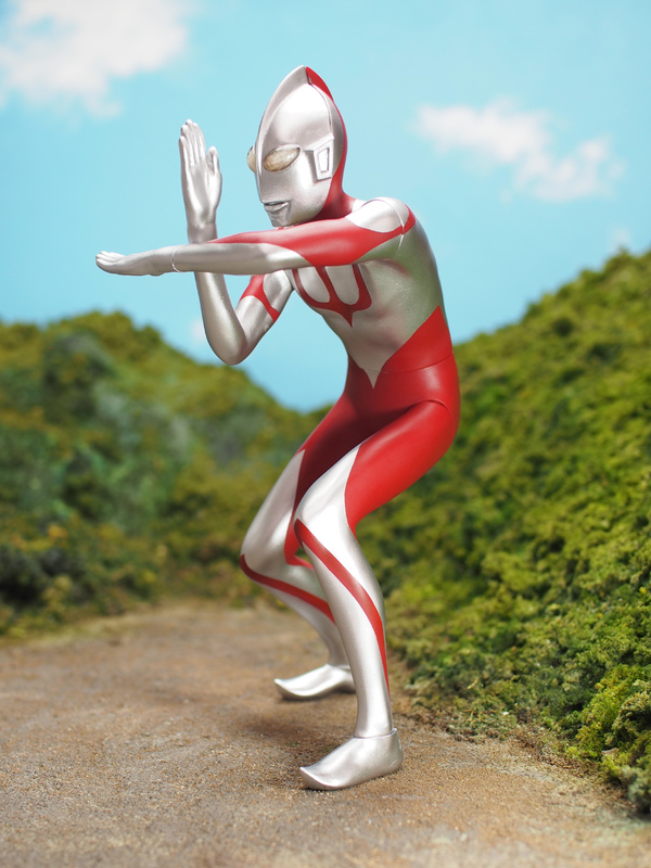 CCP 1/6 Tokusatsu Series Shin Ultraman Spacium Beam Pose