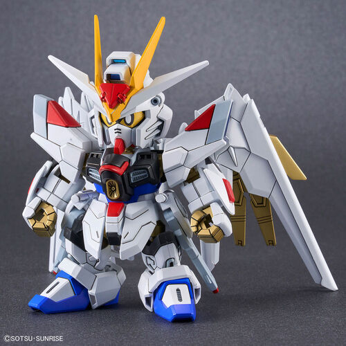 SD Gundam Cross Silhouette Mighty Strike Freedom Gundam [MODEL KIT]